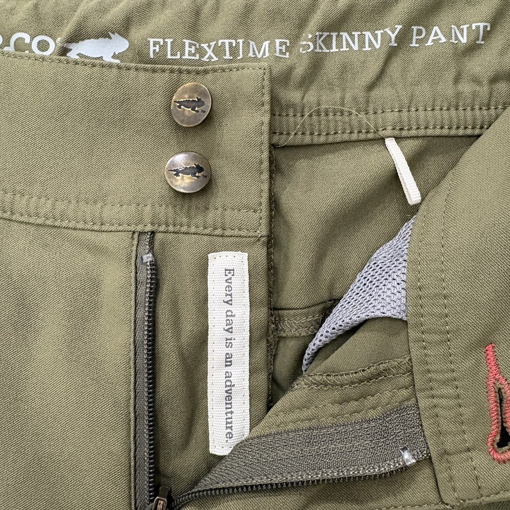 Toad&Co Womens Debug Flextime Skinny Pant Green Insect Shield Size 6 Hiking - Picture 4 of 13